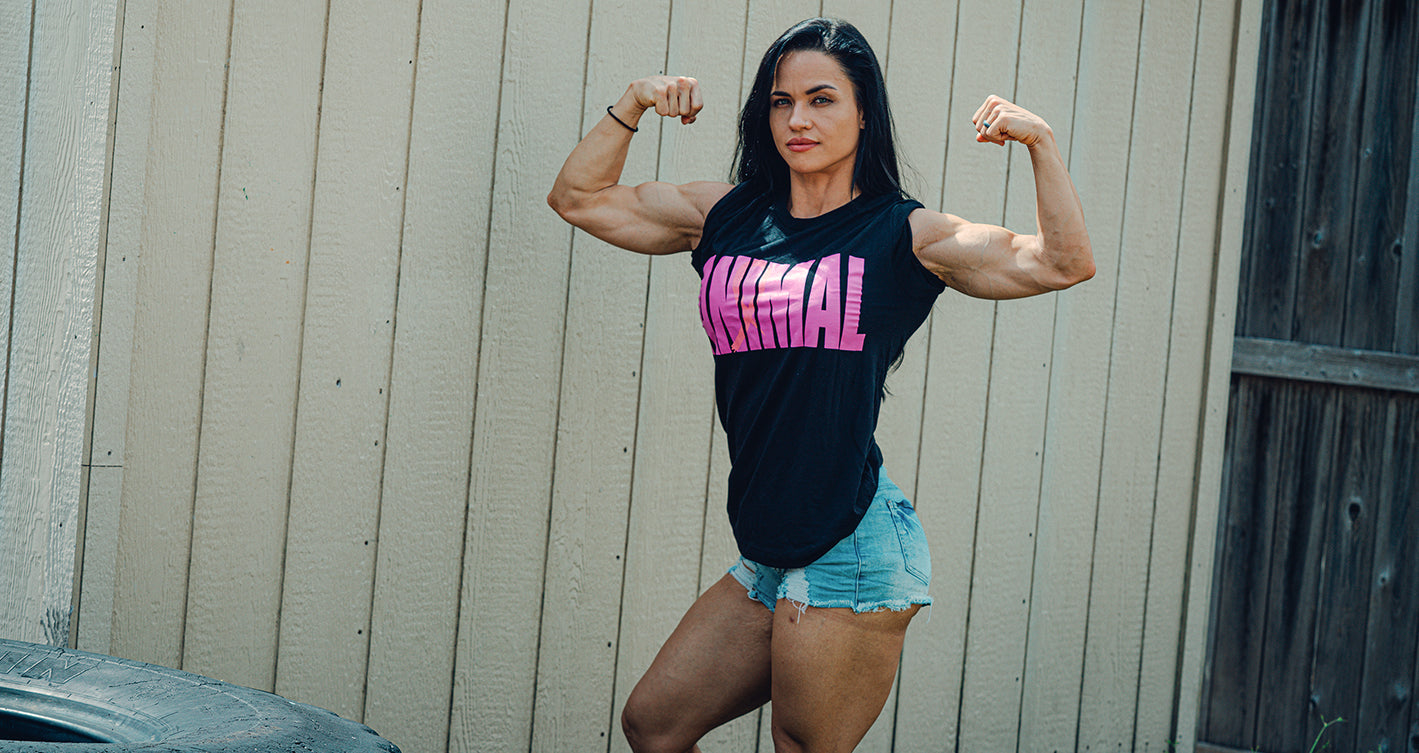 Powerlifter Stefi Cohen Shares the Diet That Keeps Her Shredded